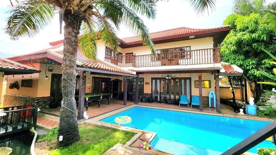 Villa Thabali Pool *