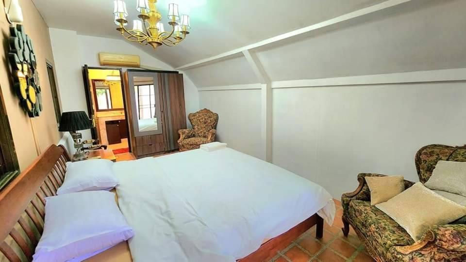 Thabali Pool Villa Pattaya