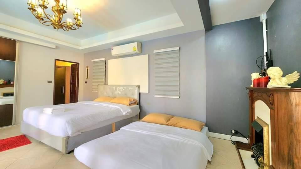 Villa Thabali Pool *